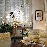 Esplanade 4*