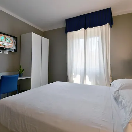 Готель Esplanade 4*