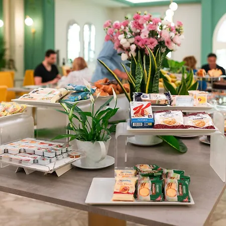 Esplanade Готель 4*