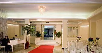 Esplanade Otel 4*